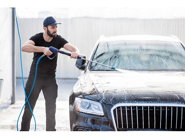 Foto: Pašapkalpošanās automazgātava; autors: https://www.shutterstock.com/g/RossHelen Foto: Pašapkalpošanās automazgātava; autors: https://www.shutterstock.com/g/RossHelen