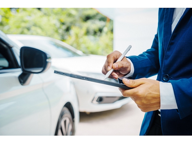 Foto: Auto novērtējums; autors: https://www.shutterstock.com/g/PanuShot Foto: Auto novērtējums; autors: https://www.shutterstock.com/g/PanuShot