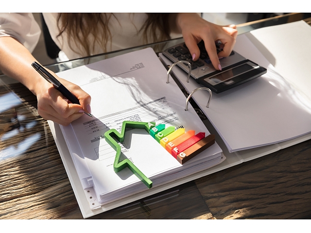 Foto: Elektrības cenas; autors: https://www.shutterstock.com/g/apops Foto: Elektrības cenas; autors: https://www.shutterstock.com/g/apops