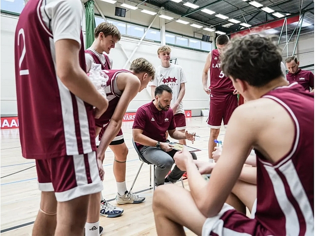 Autors: Elite Basketball Camp