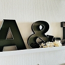 Freestanding letters