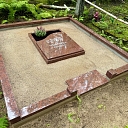 Grave curbs