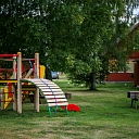 Площадь с детской площадкой