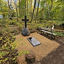 cemetery cleaning