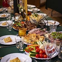 Накрываем банкетные столы