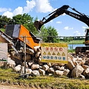 EkoDeal veic precīzu ēku daļēju un pilnīgu demontāžu, pielāgojoties objekta specifikai.