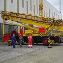 Motor cranes