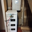 Mājas elektroenerģijas akumulatoru sistēma ar invertoru