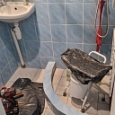 Santehnikas darbi vannas istabā – demontāža un sagatavošana remontam.
