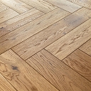 Natural light oak parquet, that adds elegance to your spaces