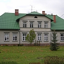 Roofer works