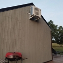 Āra kondicioniera bloka montāža uz ēkas sienas