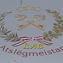 А. Озолиньш является зарегистрированным членом LAB