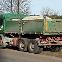 Dump truck