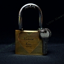 engraving wedding locks keys heart victoria eric.