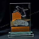 Лазерная гравировка трофеев на стекле Uhh Film Award.