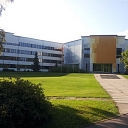 PVC, koka un alumīnija logu sistēmas