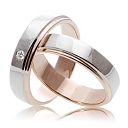 Custom-made gold wedding rings