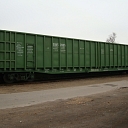 Semi-wagons for the transportation of chips by railway