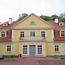 Central entrance to the castle