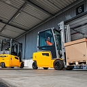 Electric forklift
