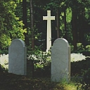 Надгробные памятники Бауска