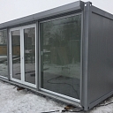 Открытый офис с рольставнями из ПВХ