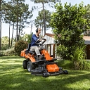 Riders, riders with a collection basket and gritters Husqvarna, Stiga