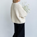 Sweater, suitable for everyday life and special moments.