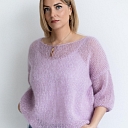 Elegant and soft knitted sweater.