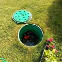 Water pump system with pipe connection