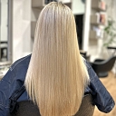 Women's haircut