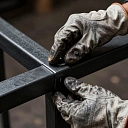 Metal structure assembly