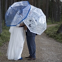 Off-site photo session in an open air