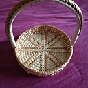 Wicker basket with handle