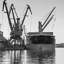 Ports, ship traffic