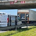 palīdzība uz ceļa kravas automašīnām