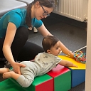 Working with patients of all age groups, for children from 3 months to 18 years, for adults, for seniors. Also works with women during pregnancy and postpartum.