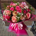 Pink rose bouquet for a gift