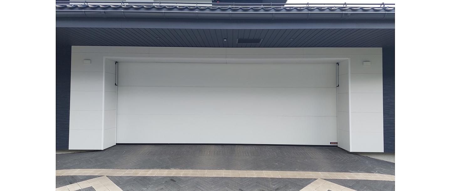 White Hormann insulated industrial gate