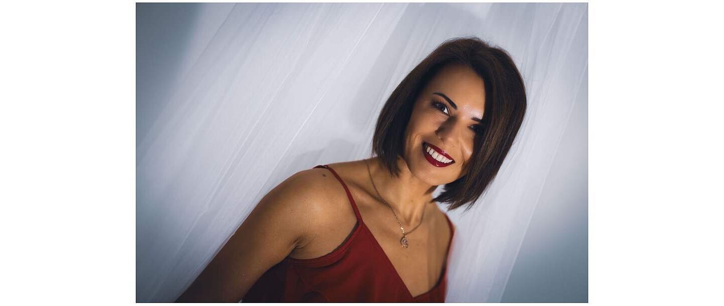 SANLatino confidence – smile, that inspires movement
