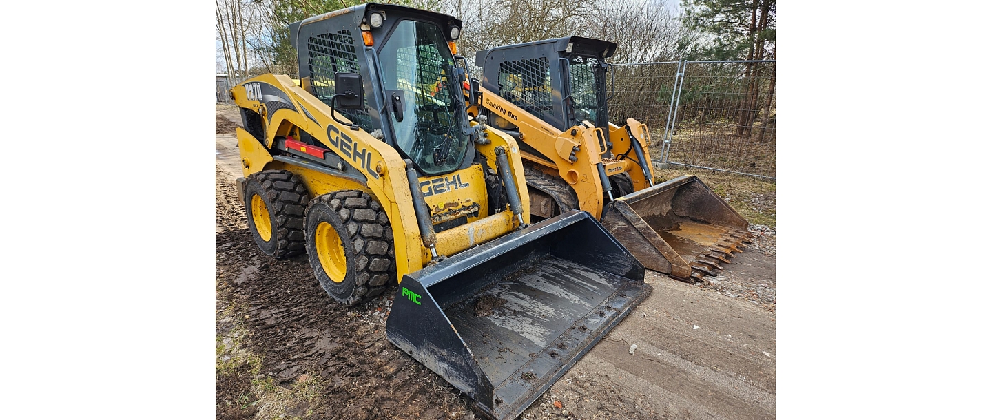 Skid steer / bobcat rental