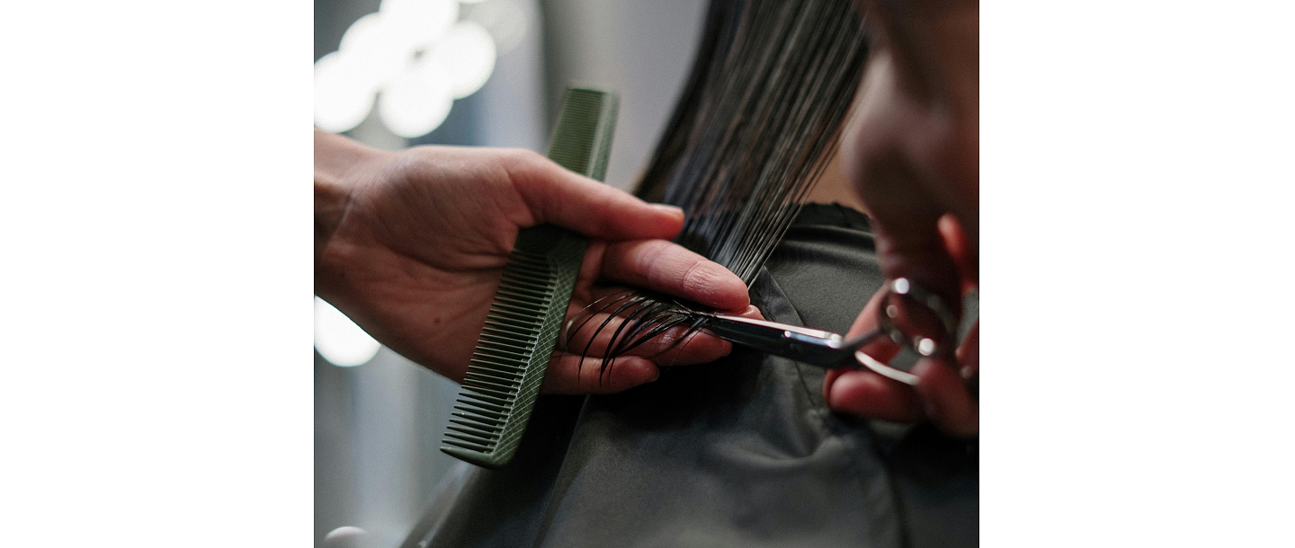 hair cutting for women