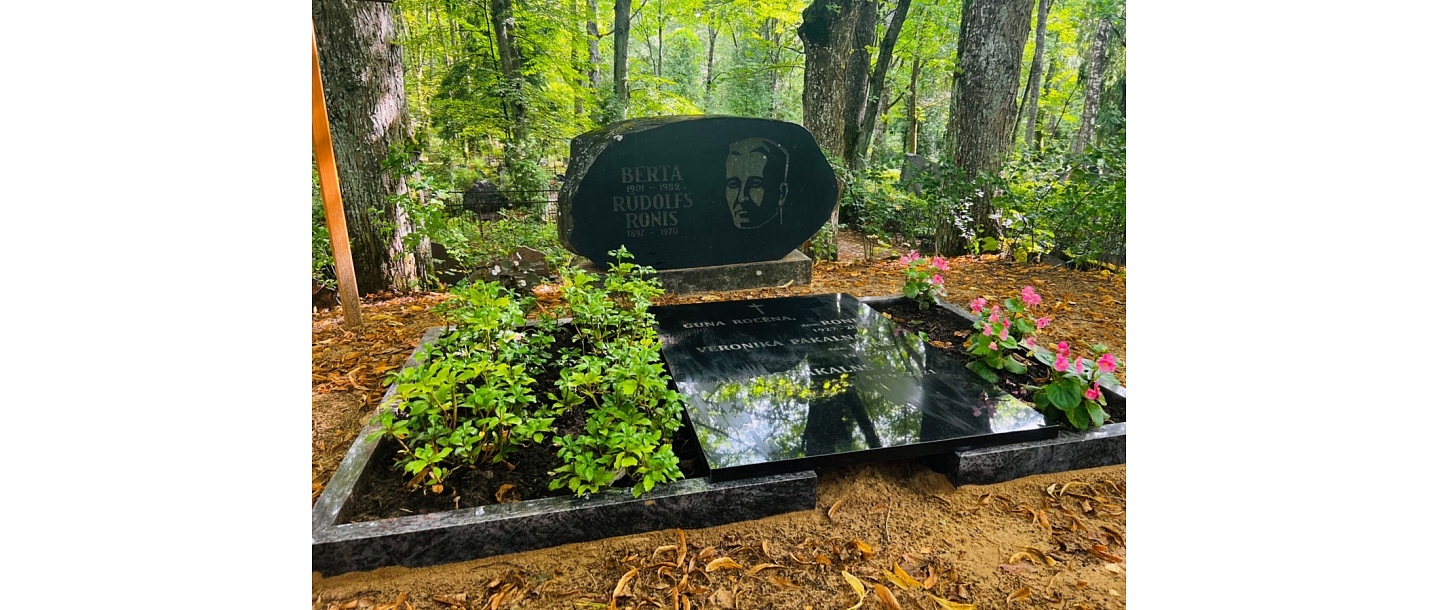 Гранитные памятники