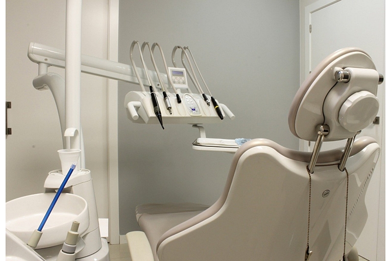 Dentist in the center