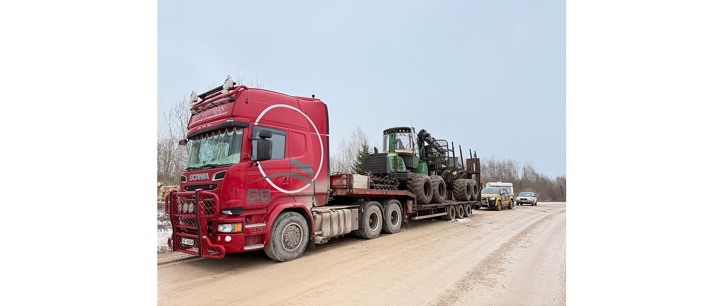 Forestry equipment transportation