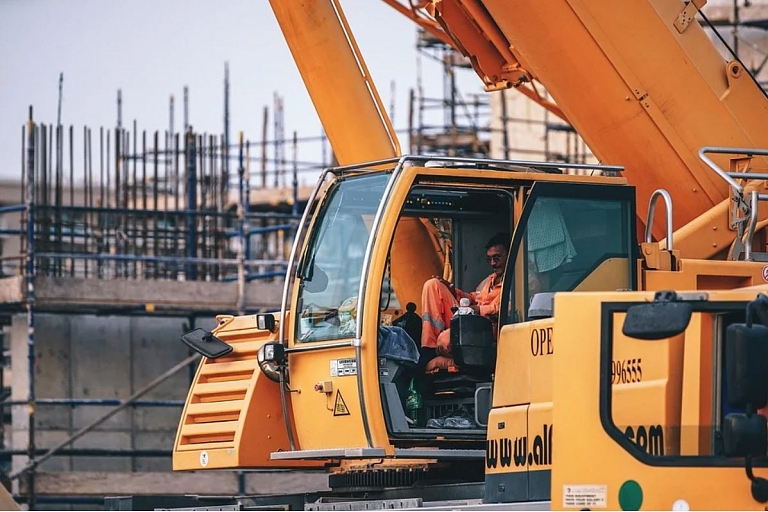 construction equipment rental