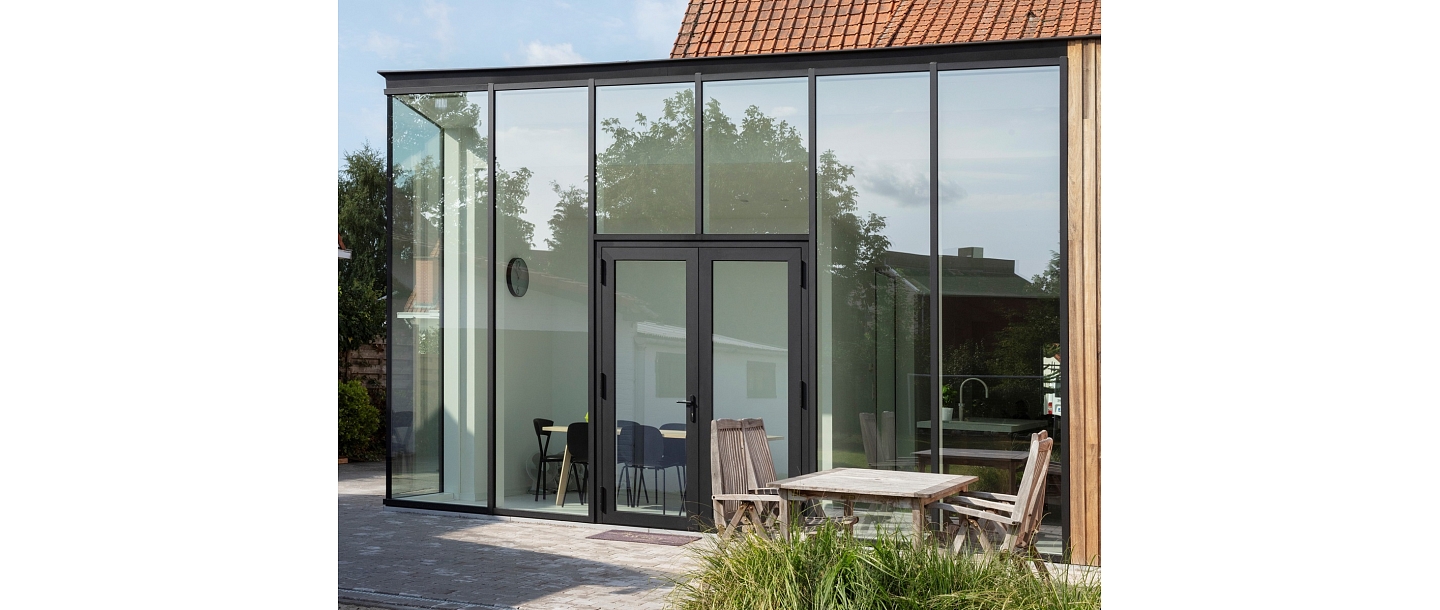 Aluminium glass facades