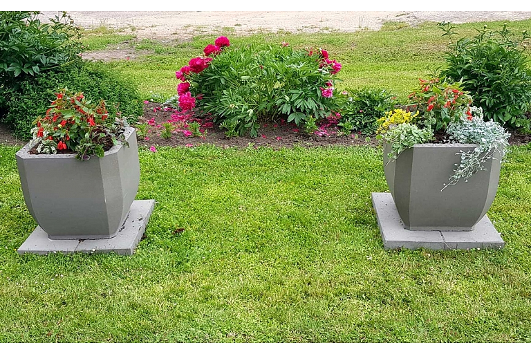 concrete flower box