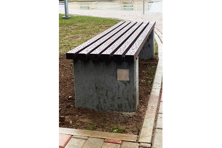 скамейка без спинки